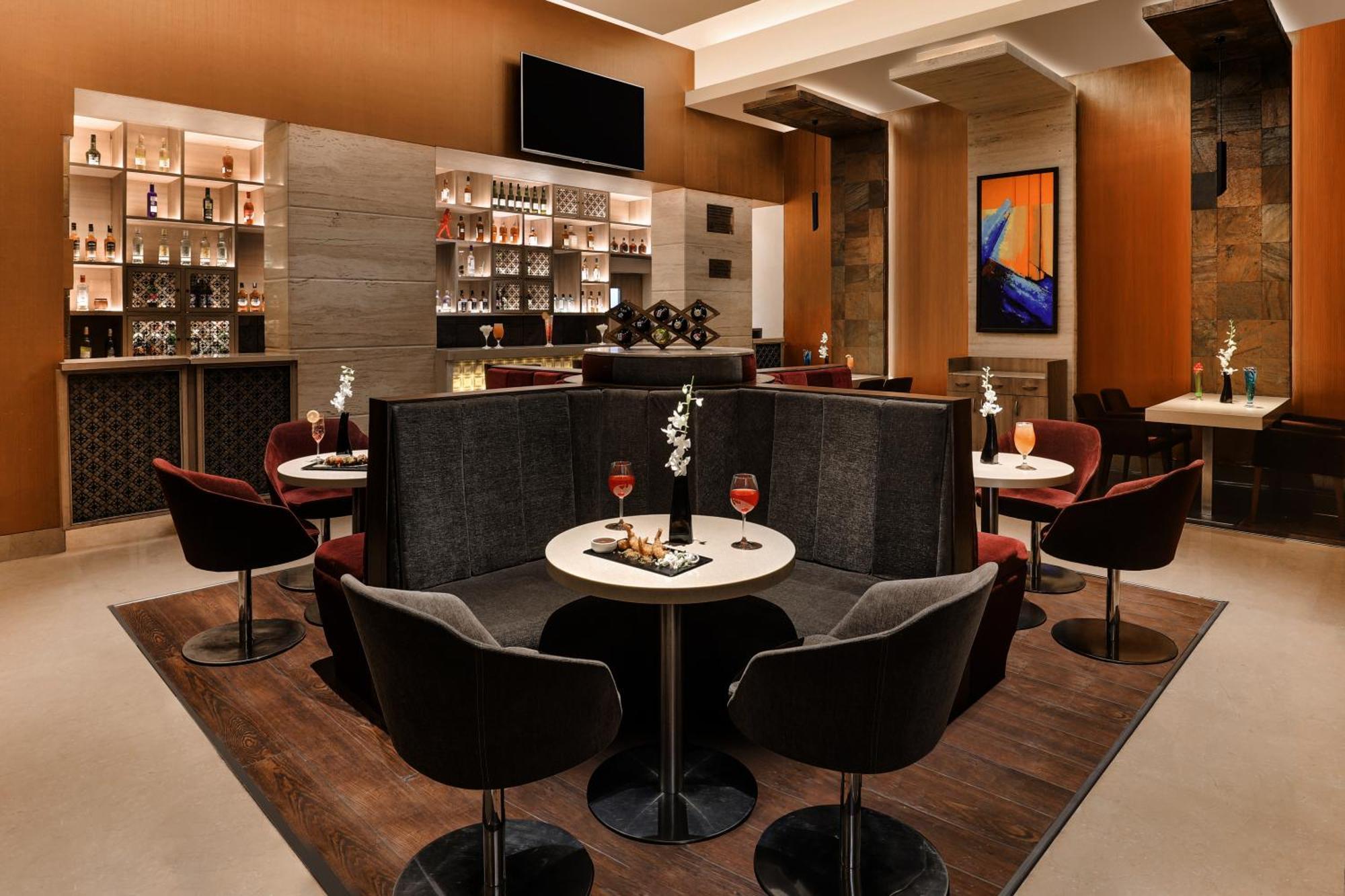 Sandal Suites By Lemon Tree Hotels Noida Dış mekan fotoğraf